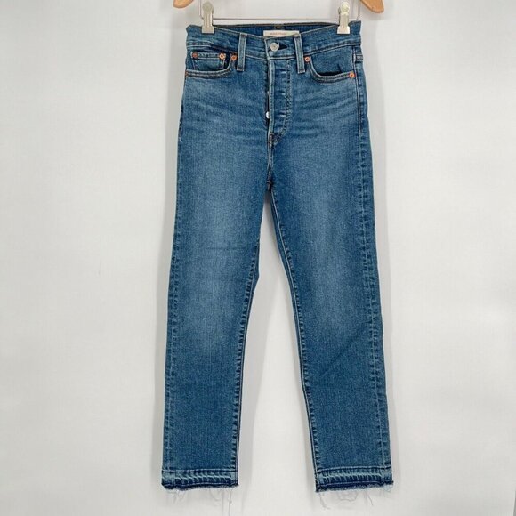 Levis Womens Wedgie Straight Jeans Size 26 Blue Denim - Picture 1 of 7